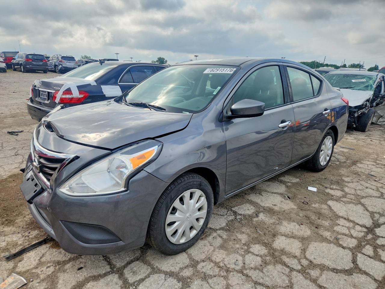 2019 NISSAN VERSA SV