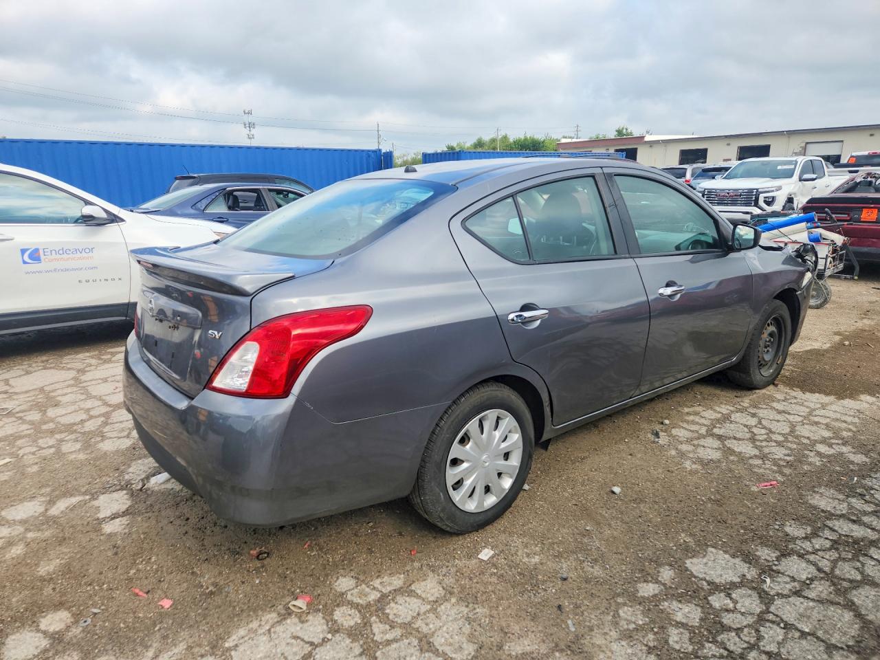 2019 NISSAN VERSA SV — снимка 3