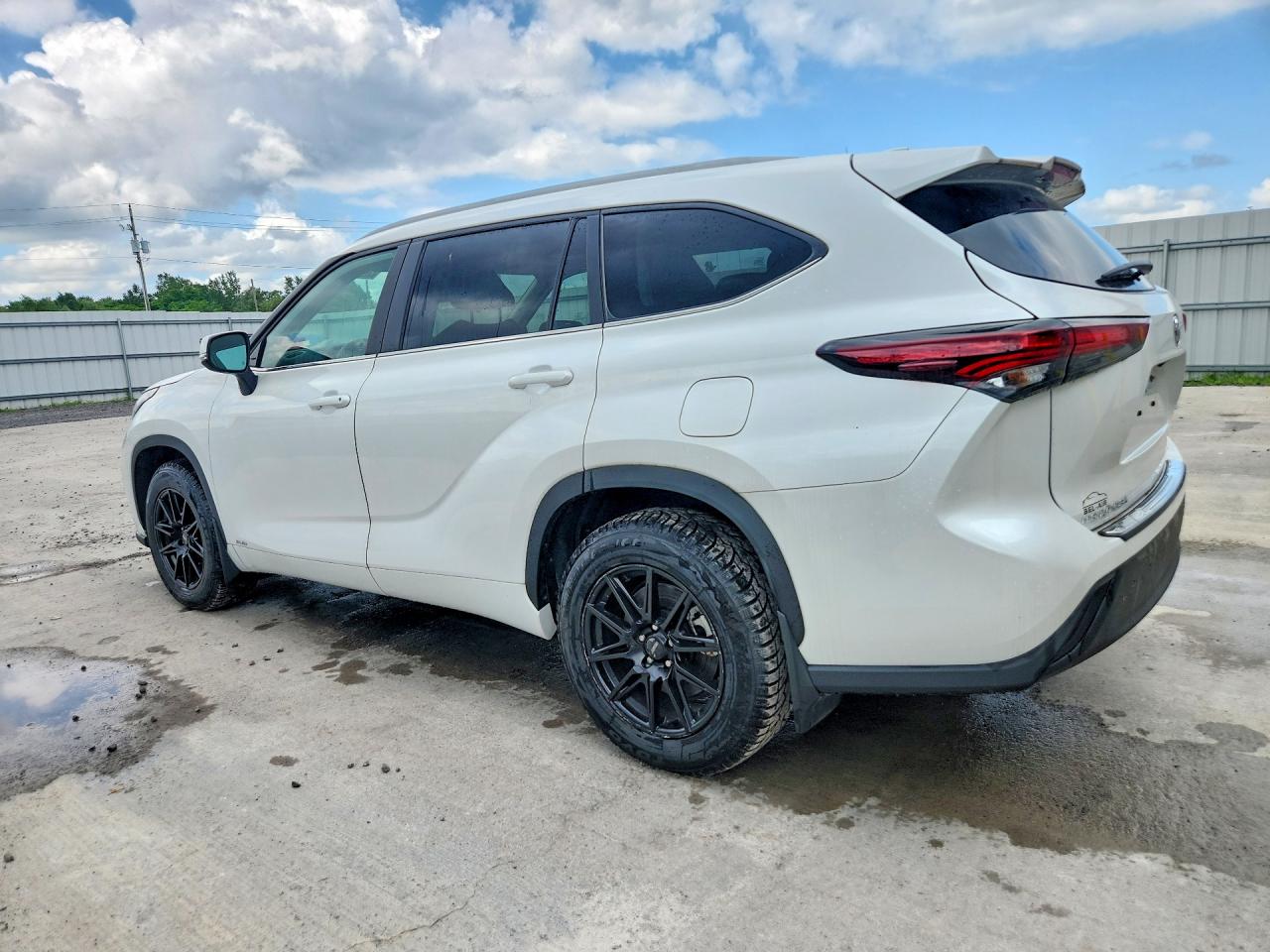 2025 TOYOTA HIGHLANDER HYBRID XLE — снимка 2