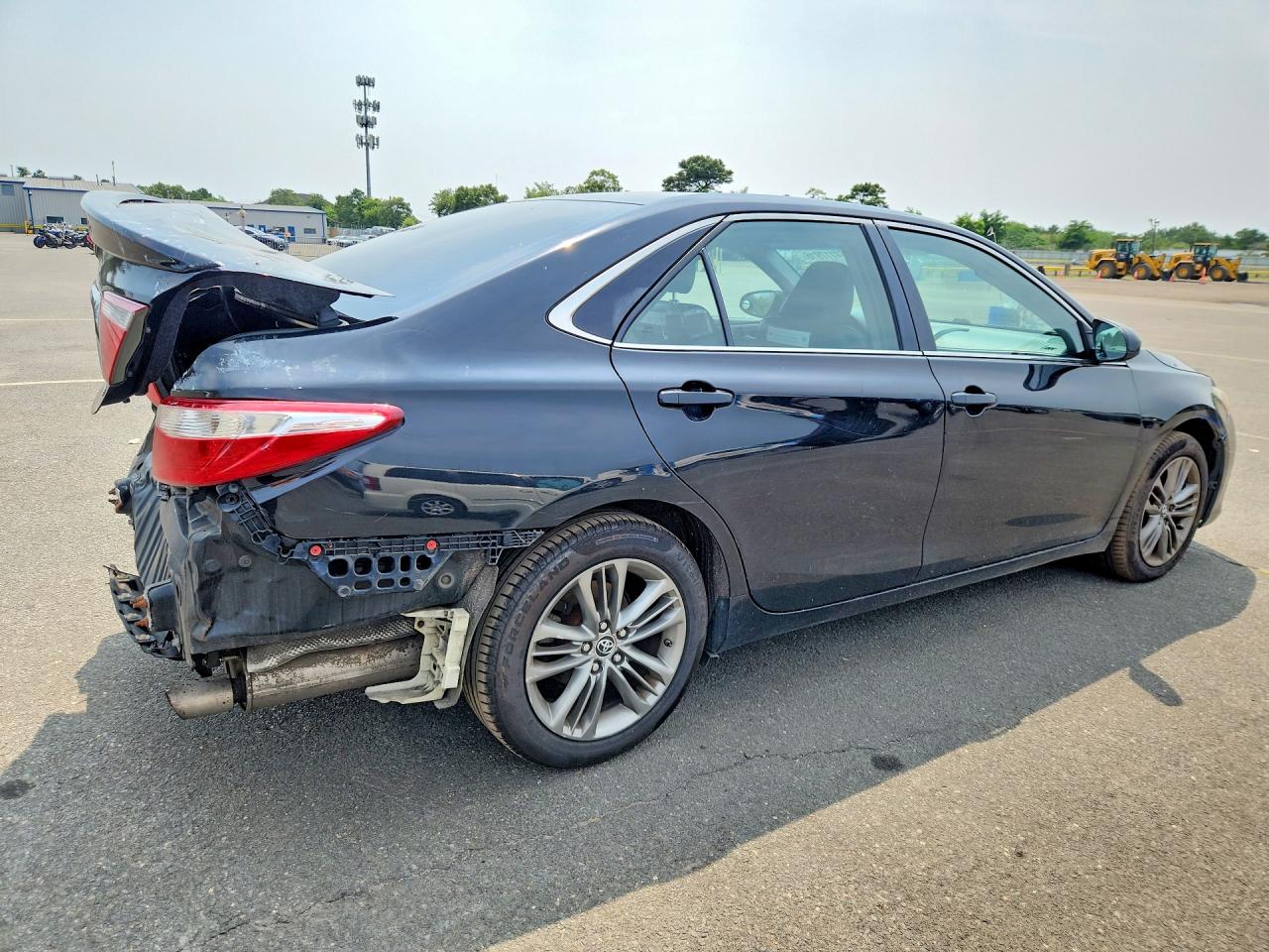 2015 TOYOTA CAMRY SE — снимка 3