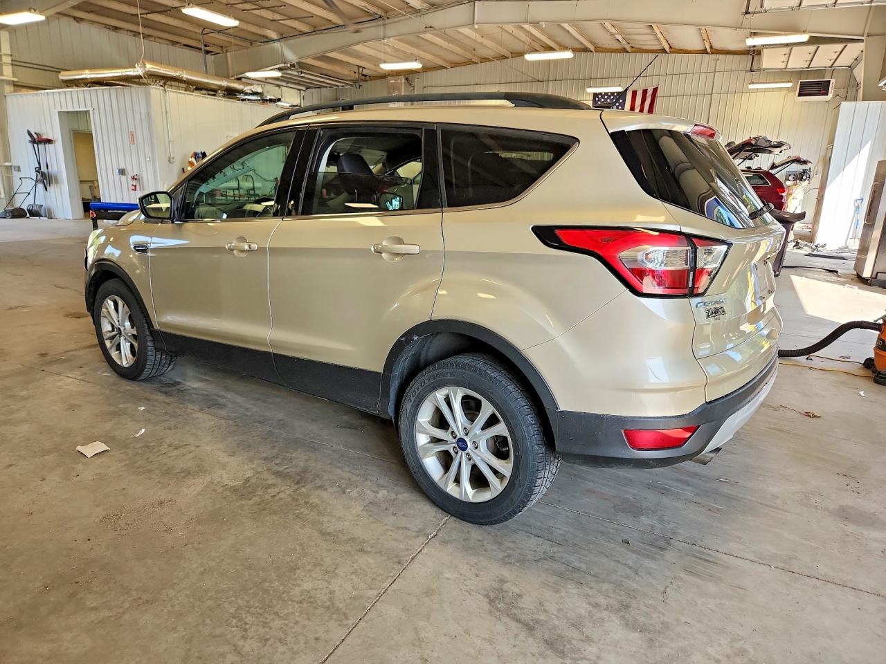 2018 FORD ESCAPE SE — снимка 2