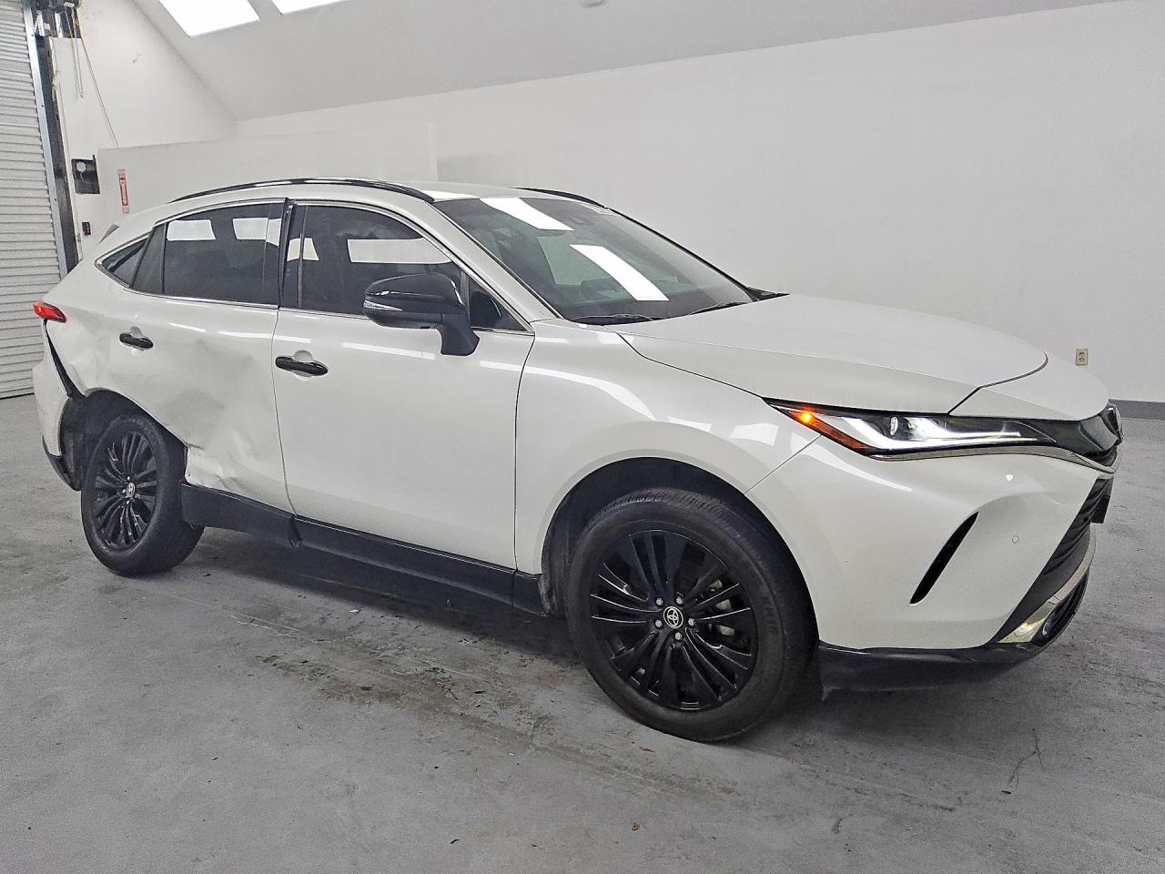 2023 TOYOTA VENZA NIGHTSHADE EDITION — снимка 4