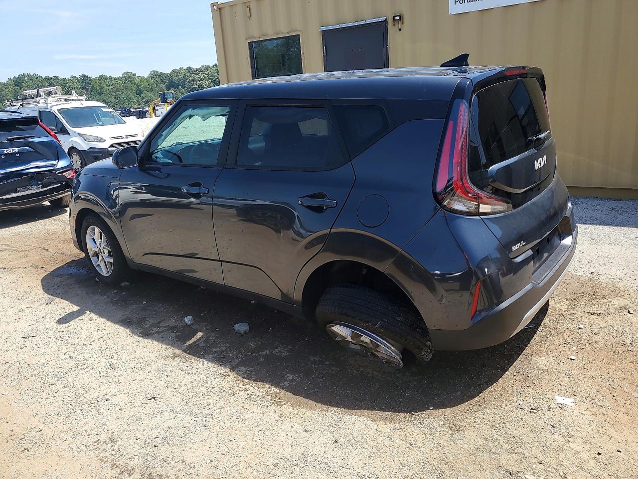 2025 KIA SOUL LX — снимка 2