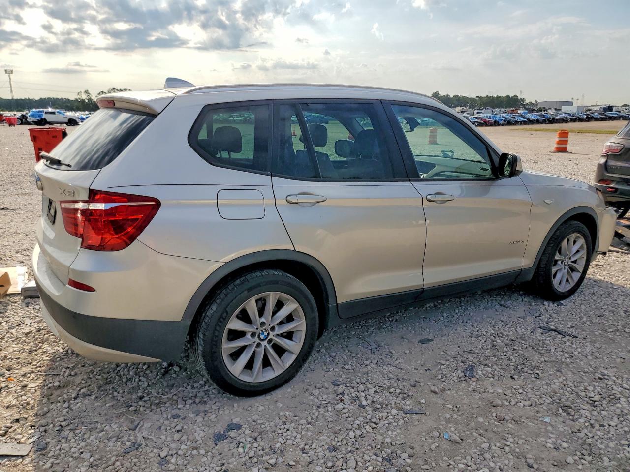 2013 BMW X3 XDRIVE28I — снимка 3