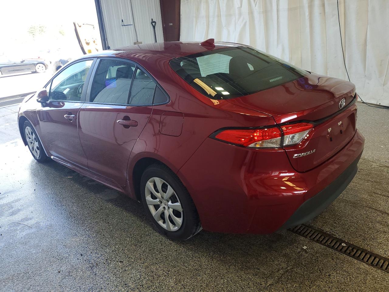 2026 TOYOTA COROLLA LE — снимка 2