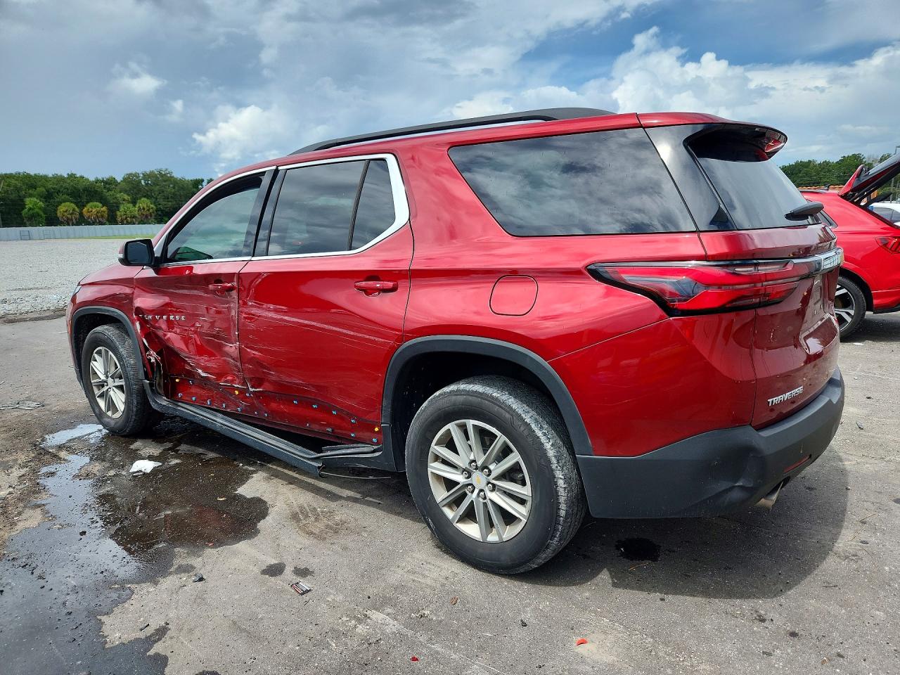 2023 CHEVROLET TRAVERSE LT — снимка 2