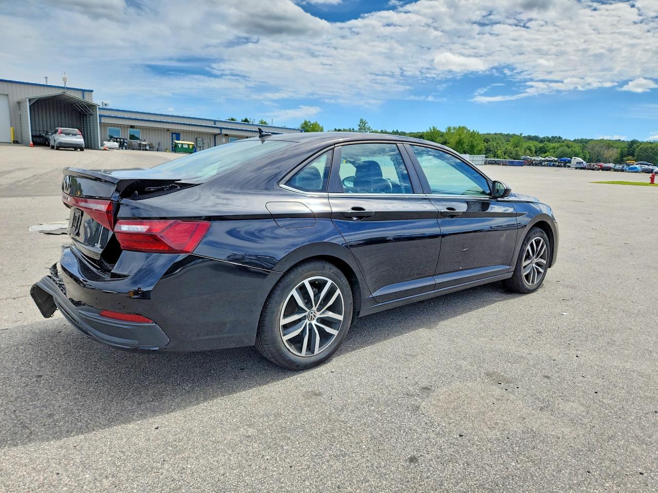 2026 VOLKSWAGEN JETTA SE — снимка 3