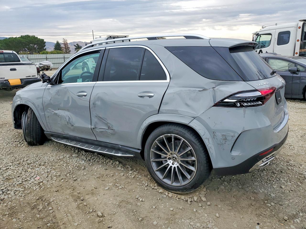2026 MERCEDES-BENZ GLE 450 4MATIC — photo 2