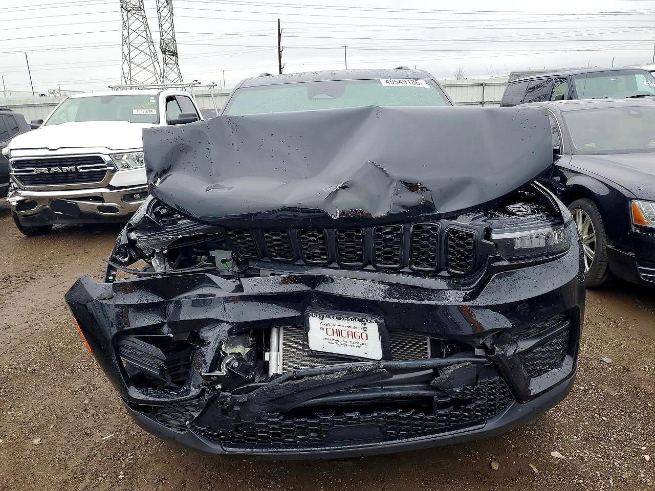 2025 JEEP GRAND CHEROKEE LAREDO — снимка 5