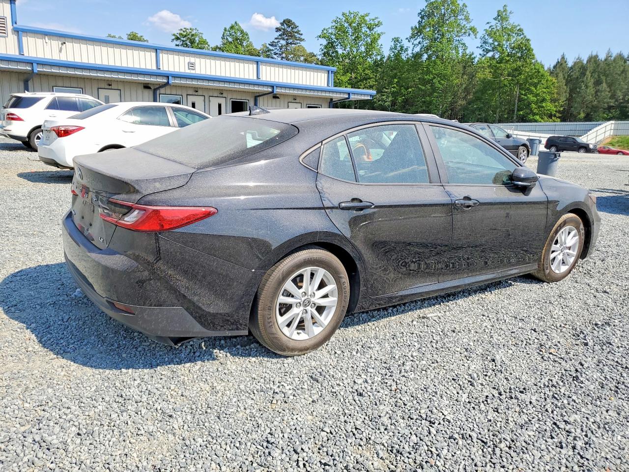 2025 TOYOTA CAMRY LE — снимка 3