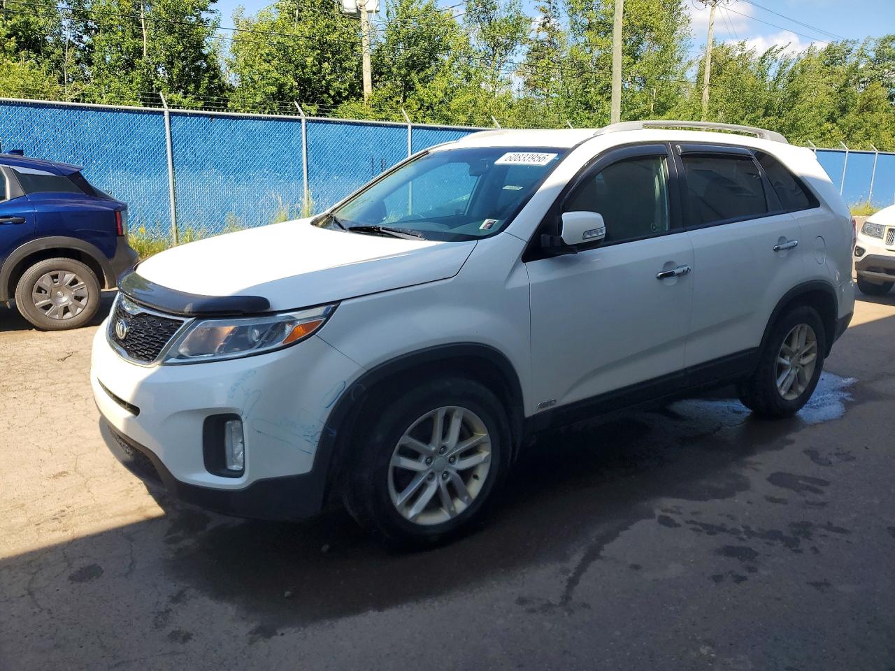 2015 KIA SORENTO LX