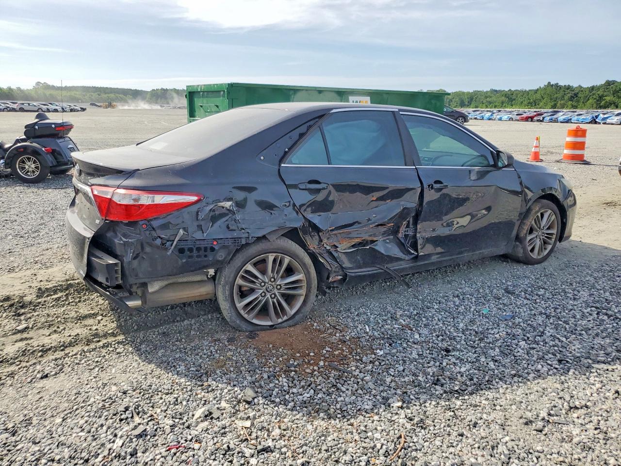 2017 TOYOTA CAMRY SE — снимка 3