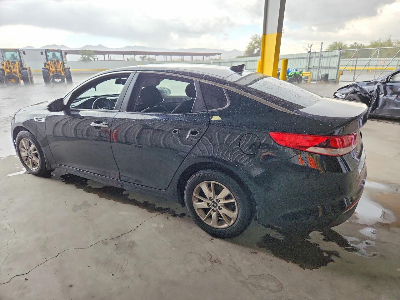 2016 KIA OPTIMA LX — снимка 2