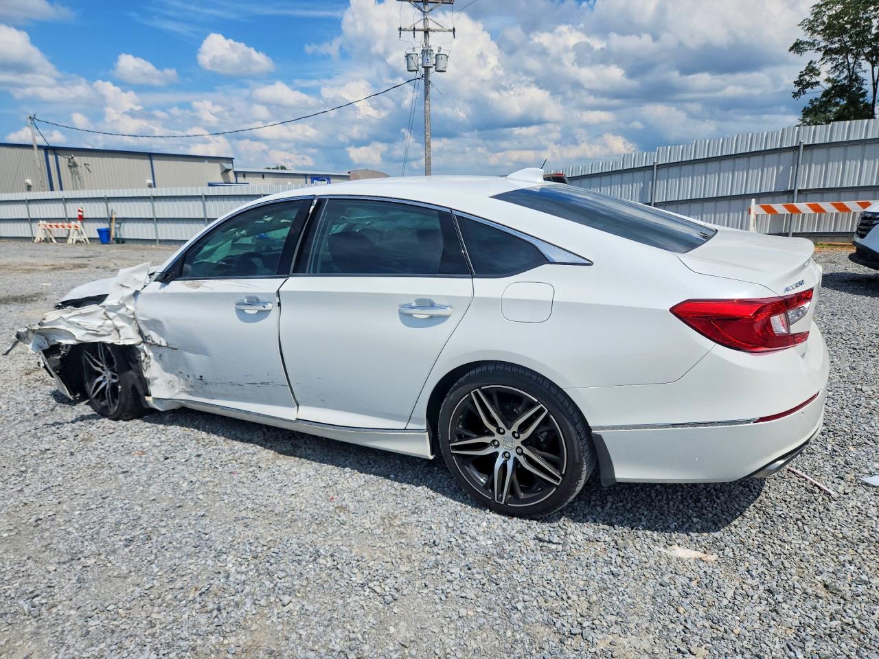 2021 HONDA ACCORD TOURING — снимка 2
