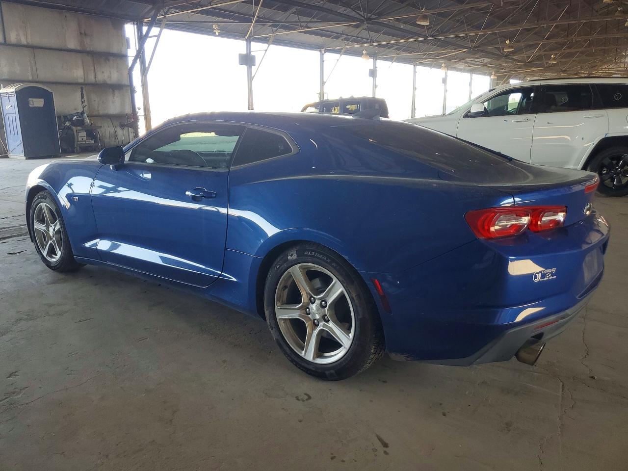 2019 CHEVROLET CAMARO LS — снимка 2