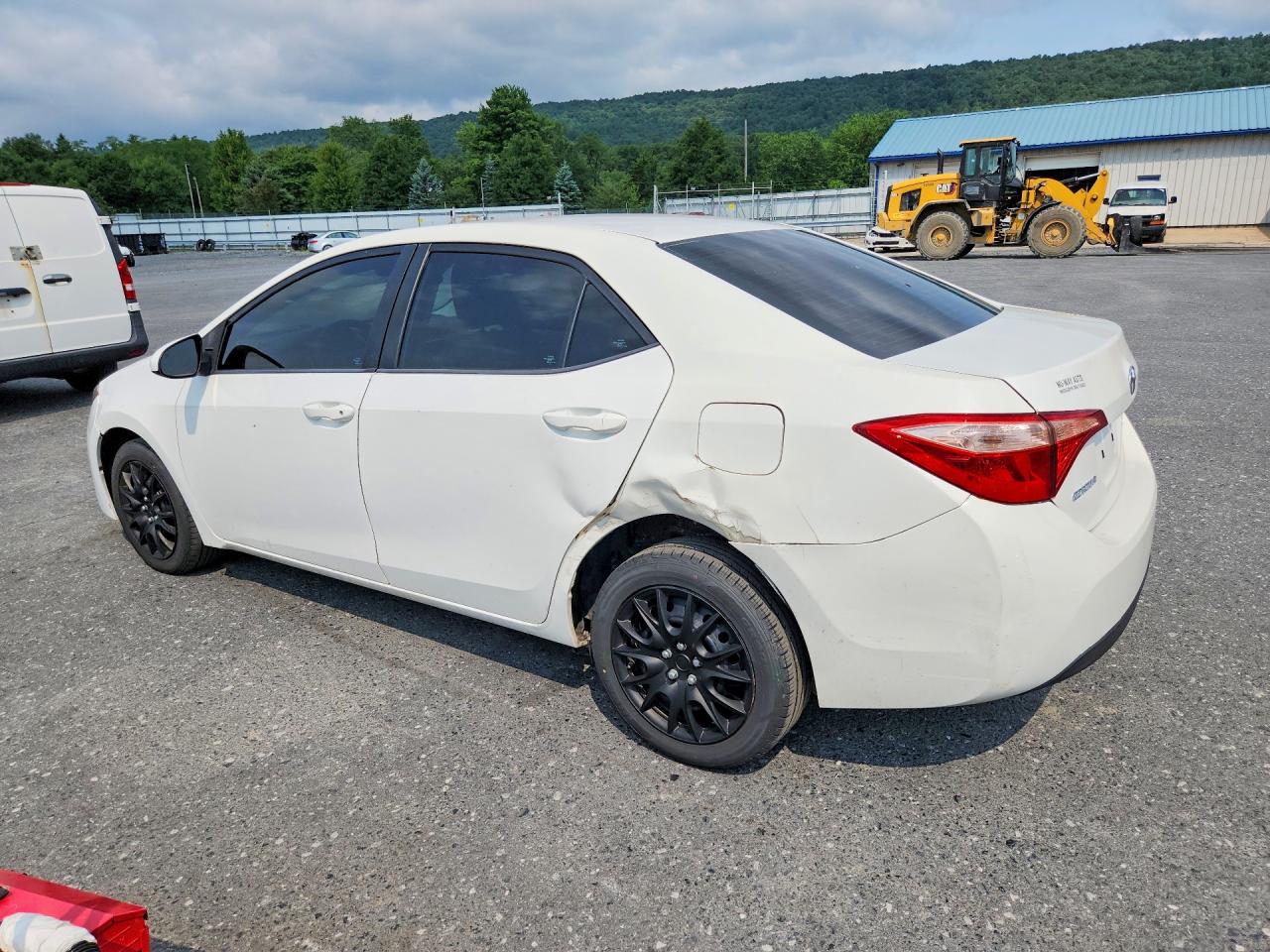2019 TOYOTA COROLLA LE — снимка 2