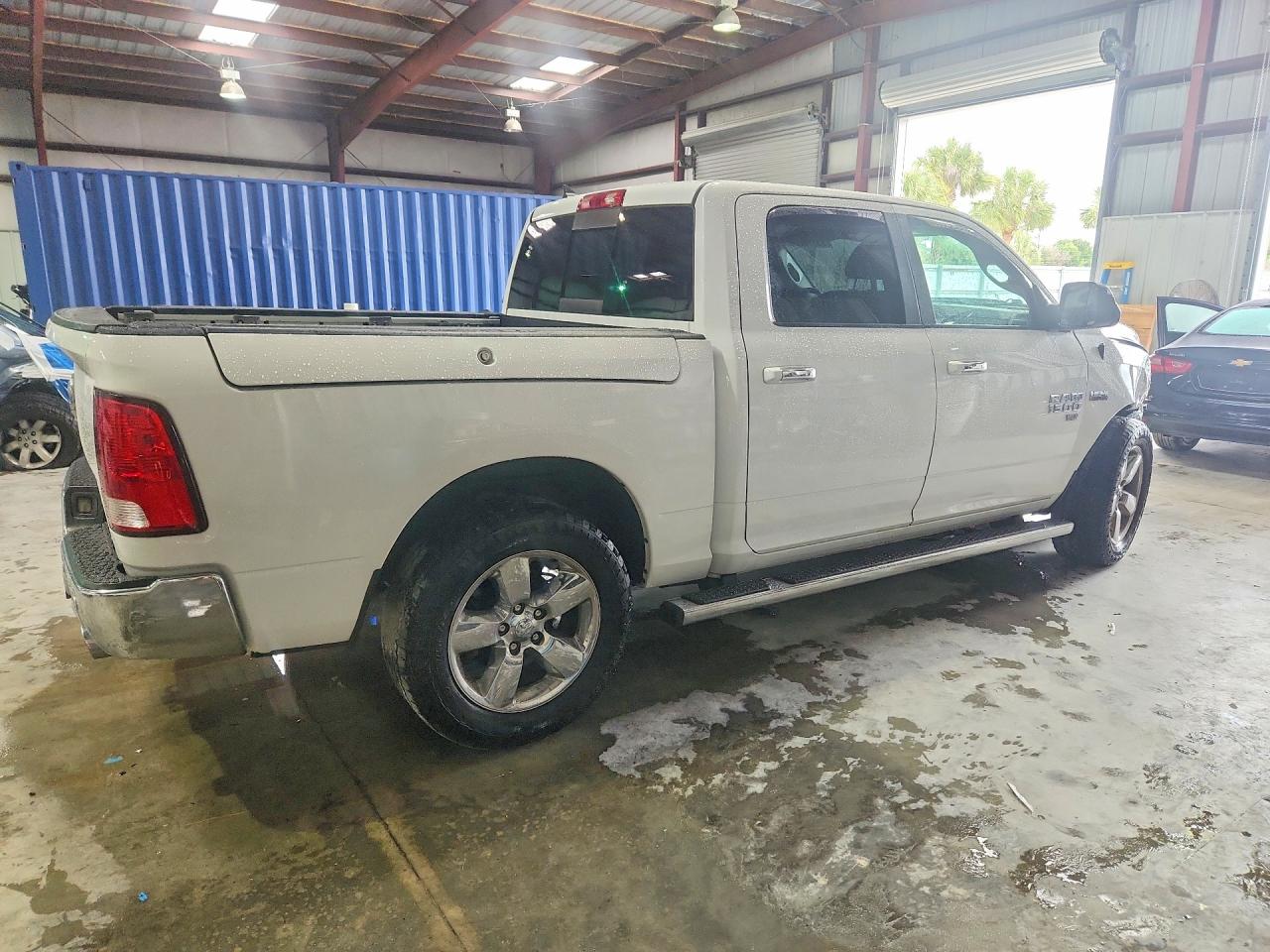 2016 RAM 1500 SLT — снимка 3