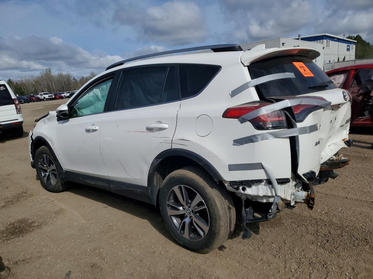 2018 TOYOTA RAV4 LE — снимка 2