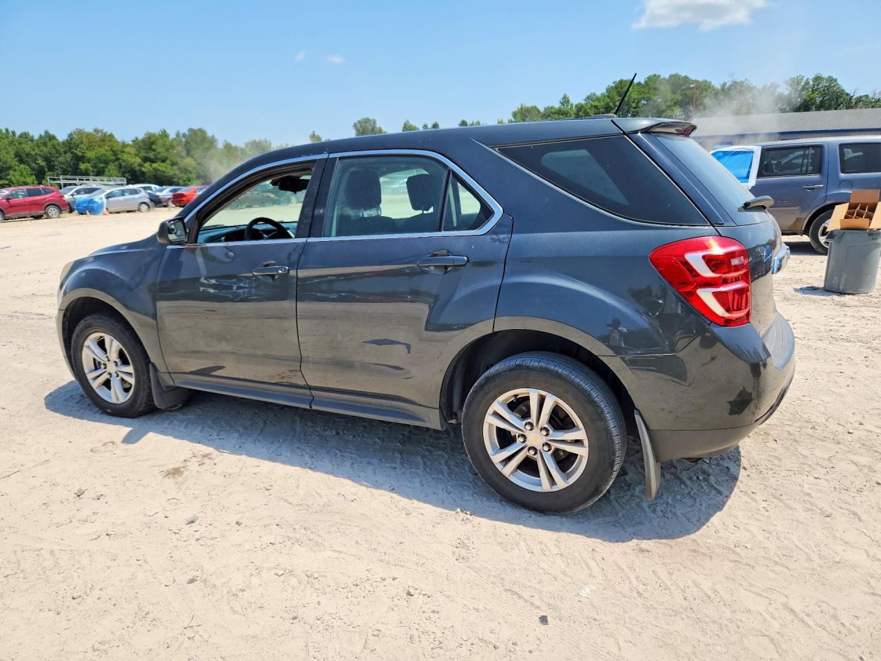 2017 CHEVROLET EQUINOX LS — снимка 2