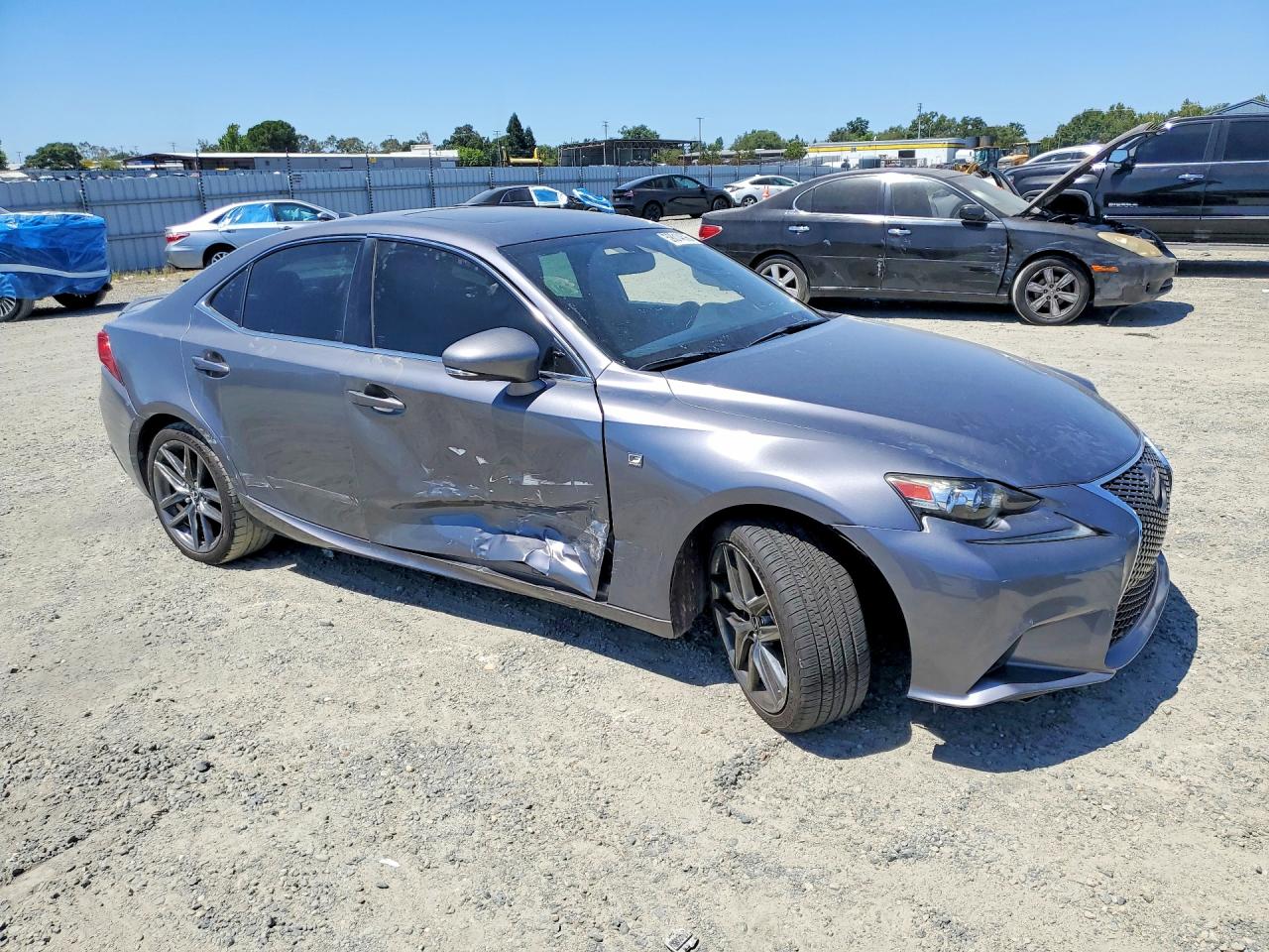 2016 LEXUS IS 200T — снимка 4