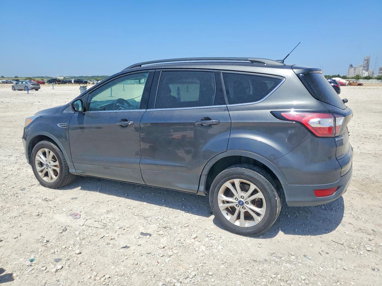 2018 FORD ESCAPE SE — снимка 2