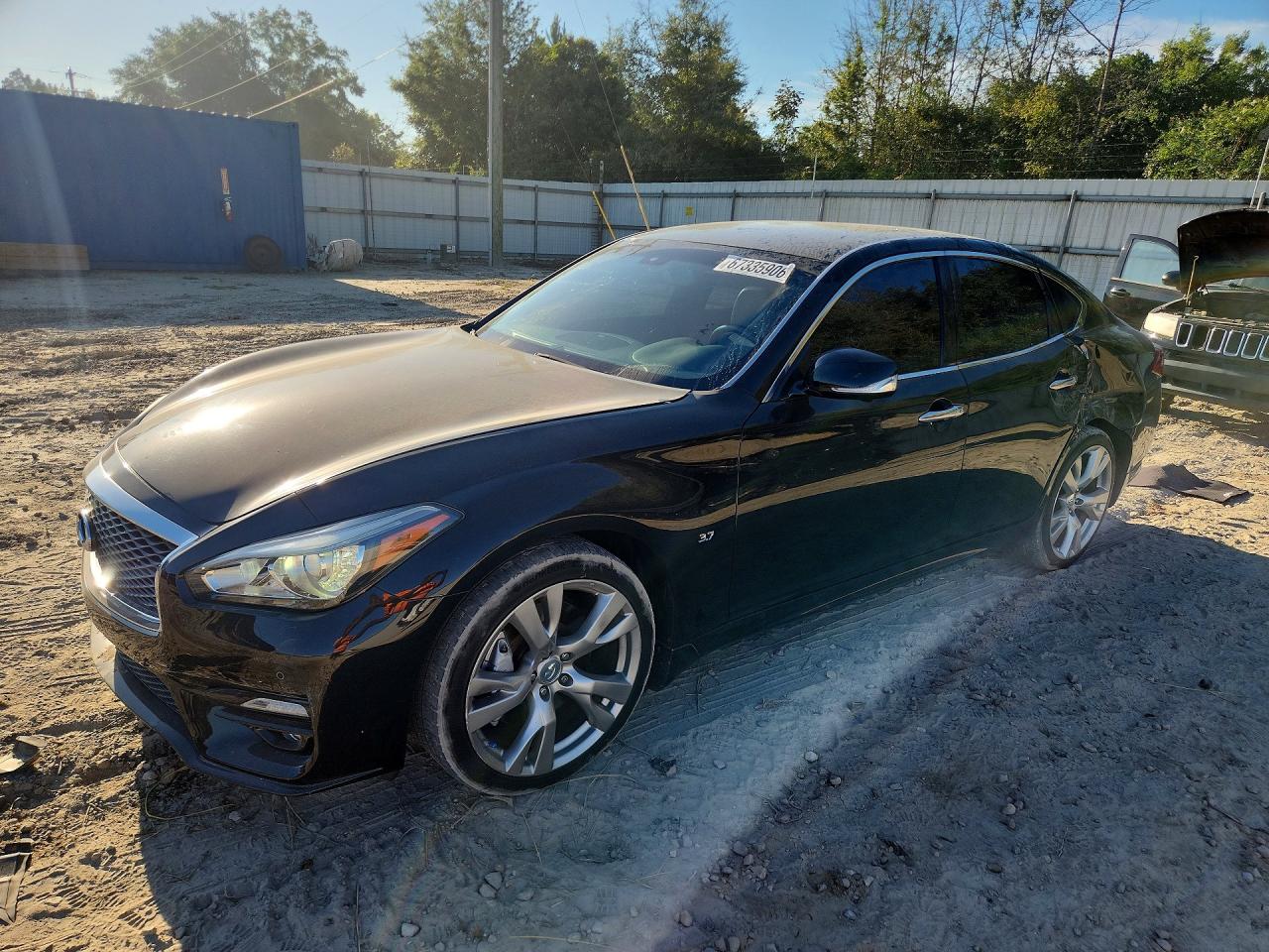 2015 INFINITI Q70 3.7