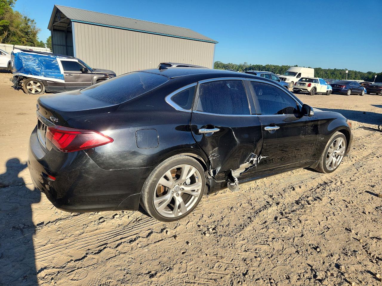 2015 INFINITI Q70 3.7 — снимка 3