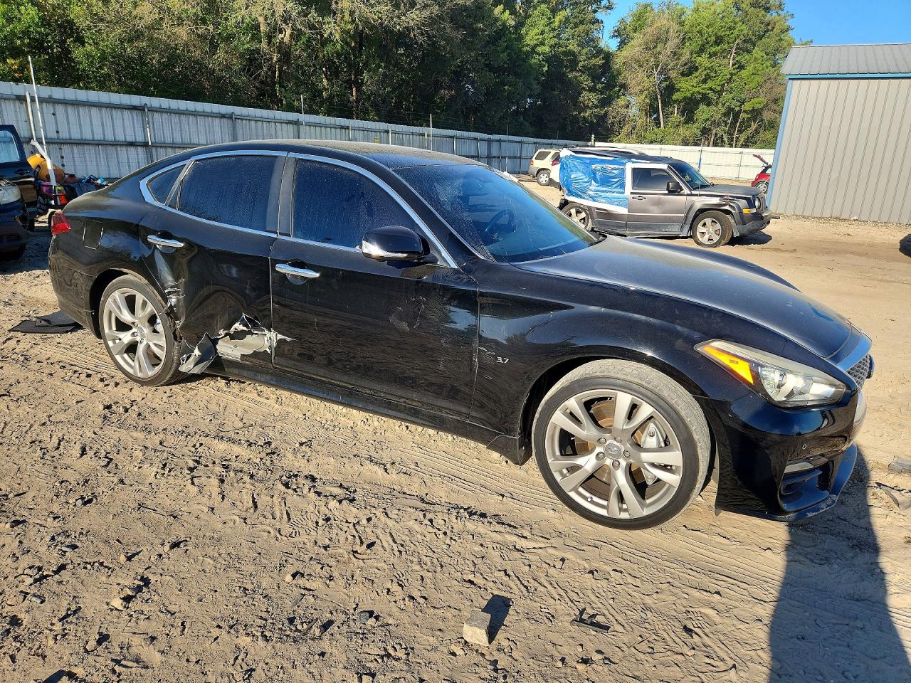 2015 INFINITI Q70 3.7 — снимка 4