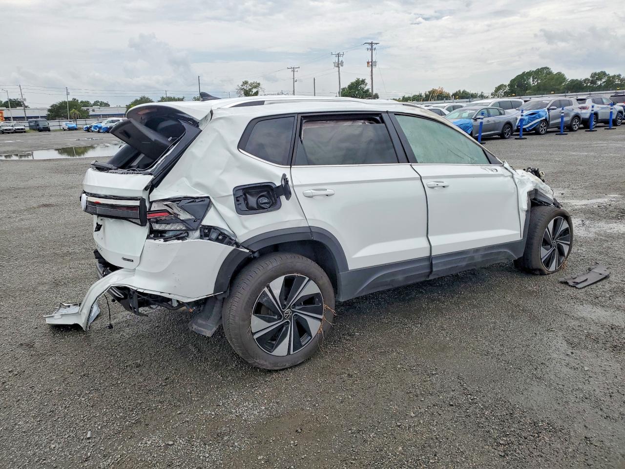 2026 VOLKSWAGEN TAOS SE — снимка 3