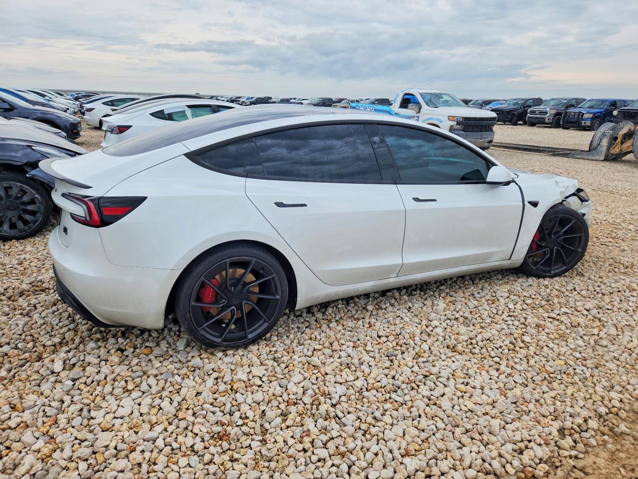 2025 TESLA MODEL 3 — снимка 3
