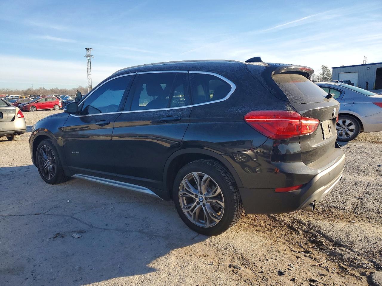 2017 BMW X1 XDRIVE28I — снимка 2