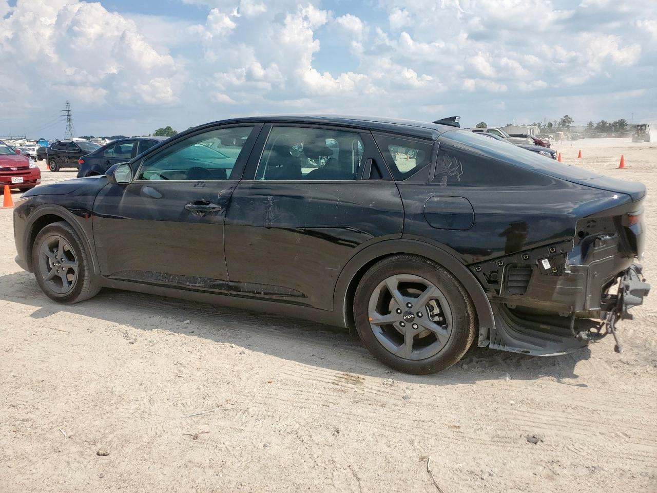 2025 KIA K4 LXS — снимка 2