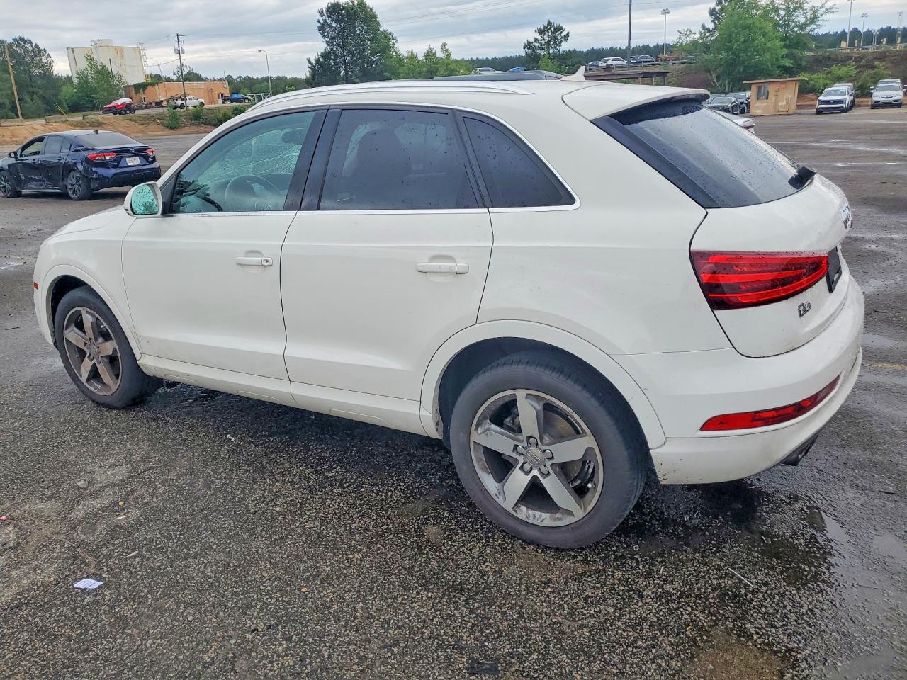 2015 AUDI Q3 PREMIUM PLUS — снимка 2