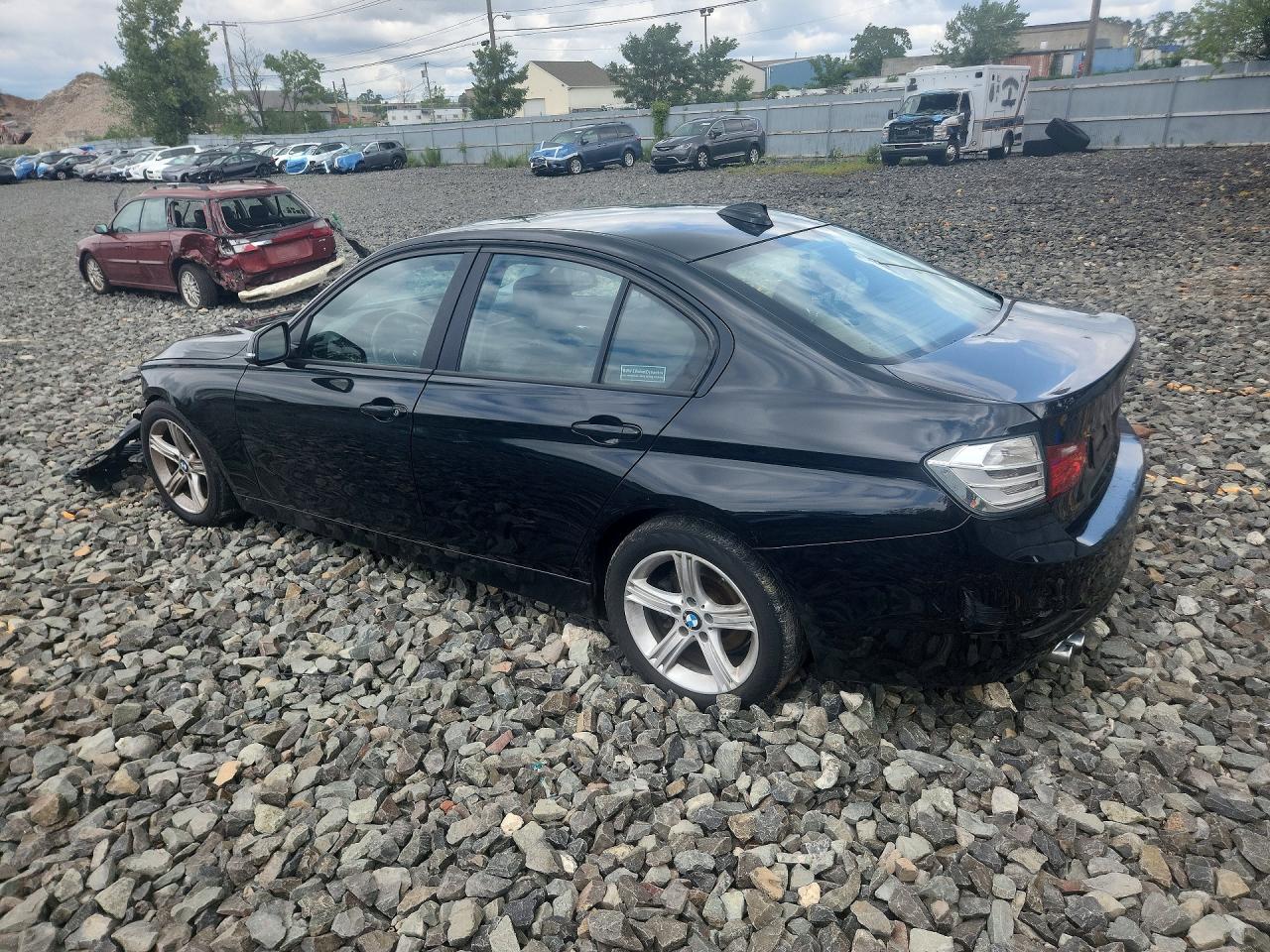 2014 BMW 328 I SULEV — снимка 2
