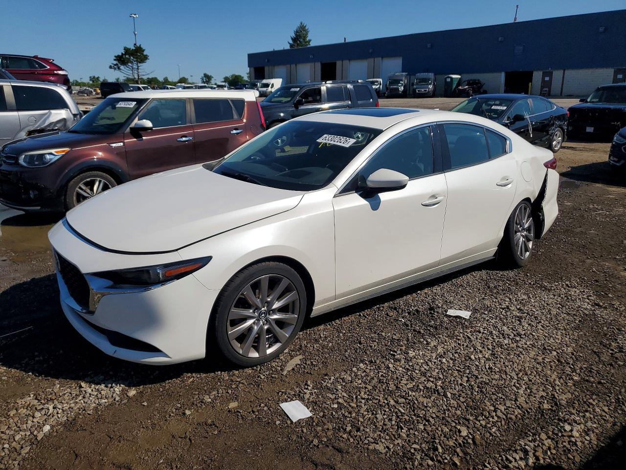 2019 MAZDA 3 PREMIUM