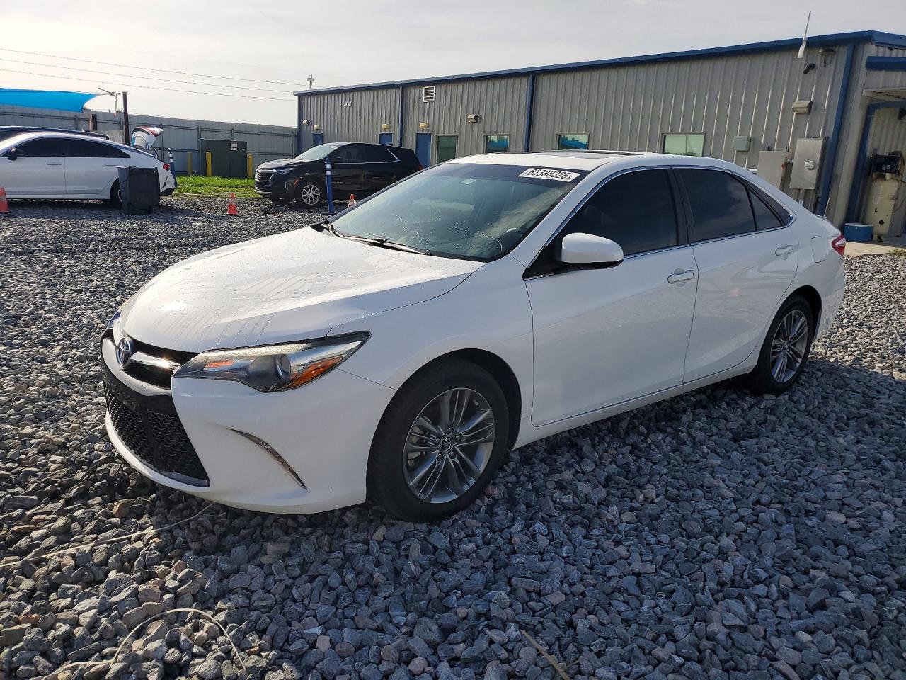 2017 TOYOTA CAMRY SE