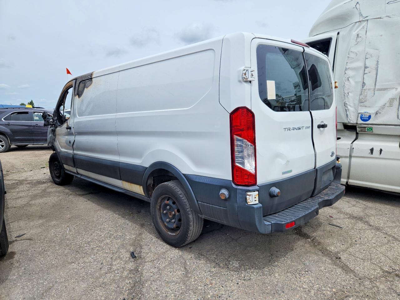 2015 FORD TRANSIT T-250 — снимка 2
