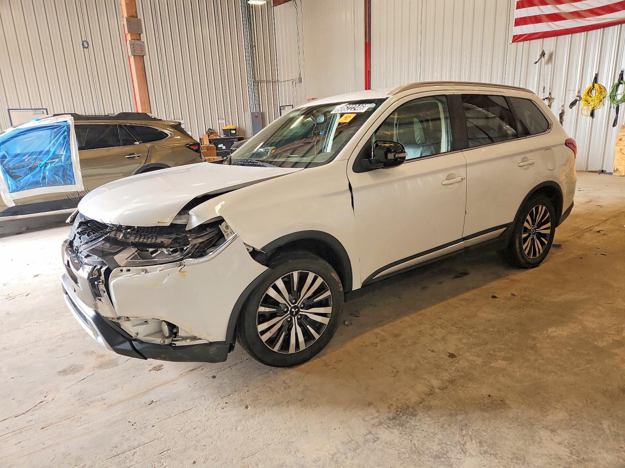 2019 MITSUBISHI OUTLANDER SE