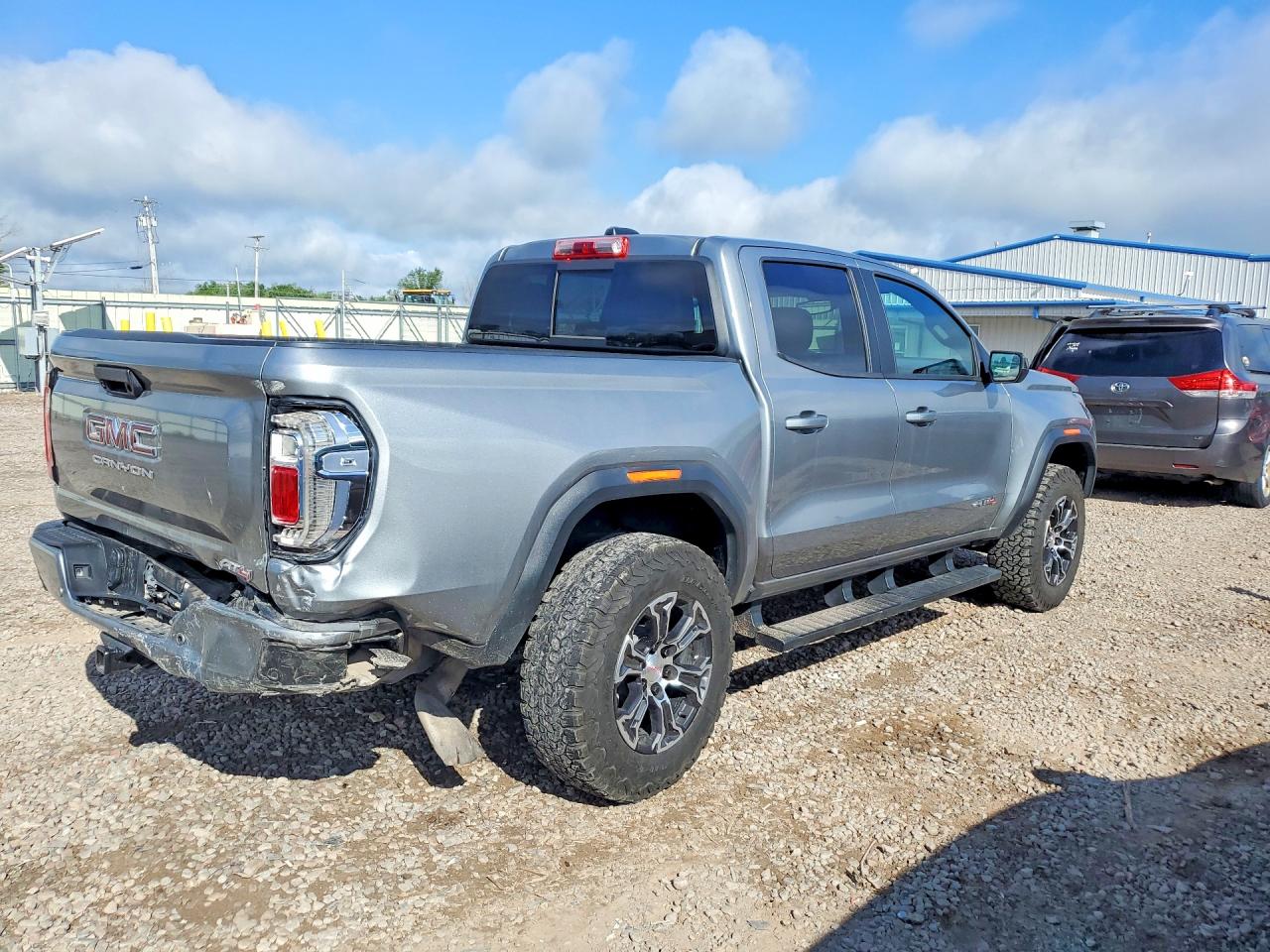 2023 GMC CANYON AT4 — снимка 3