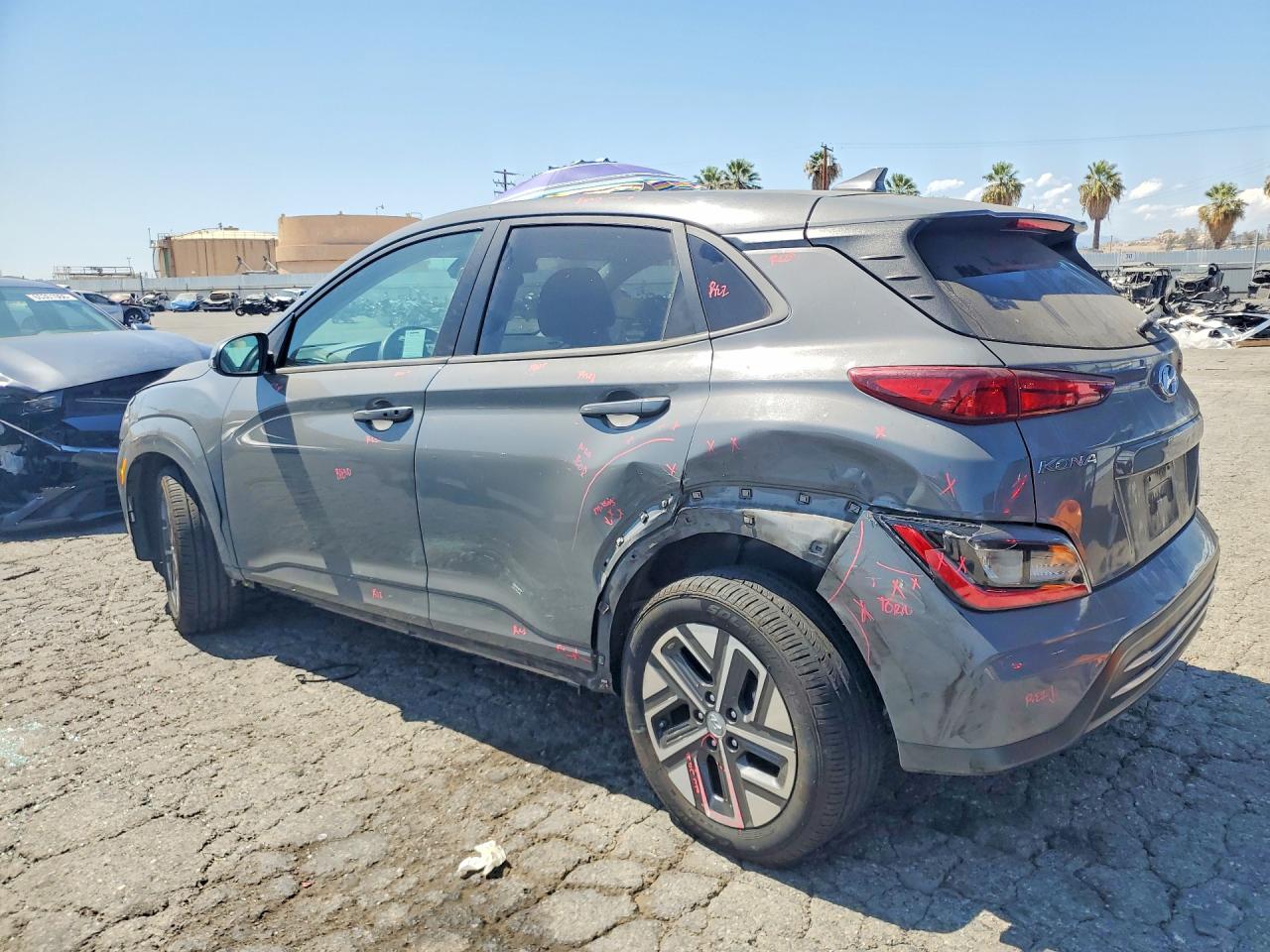 2023 HYUNDAI KONA SE — снимка 2