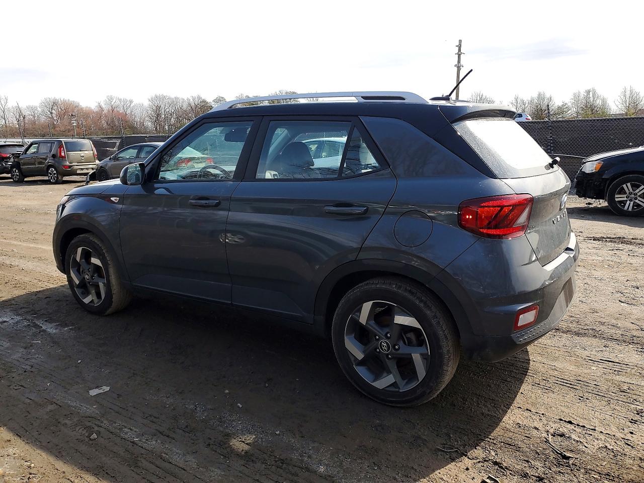 2023 HYUNDAI VENUE LIMITED — снимка 2