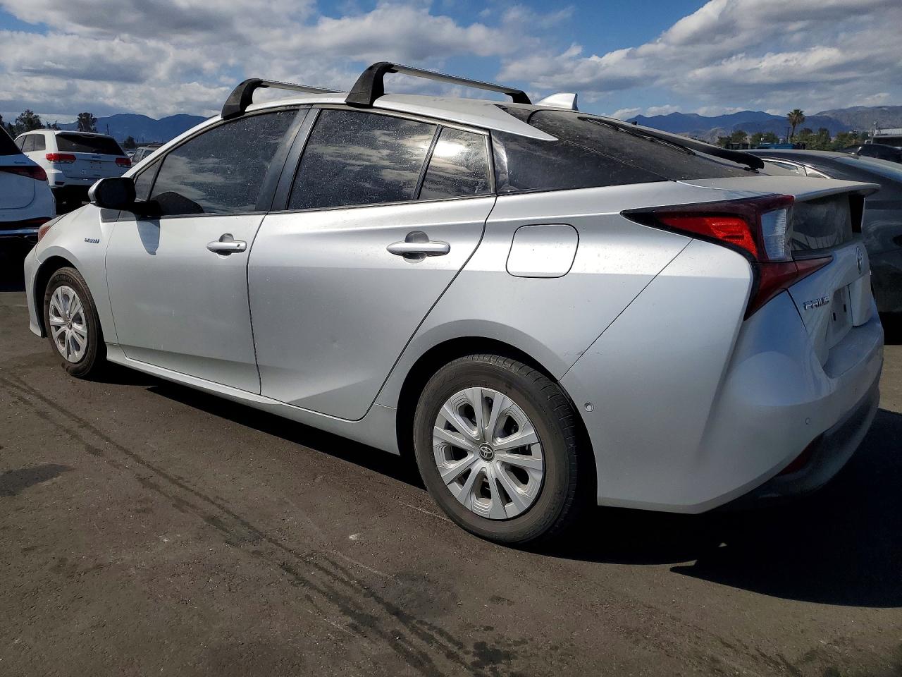 2021 TOYOTA PRIUS LE — снимка 2
