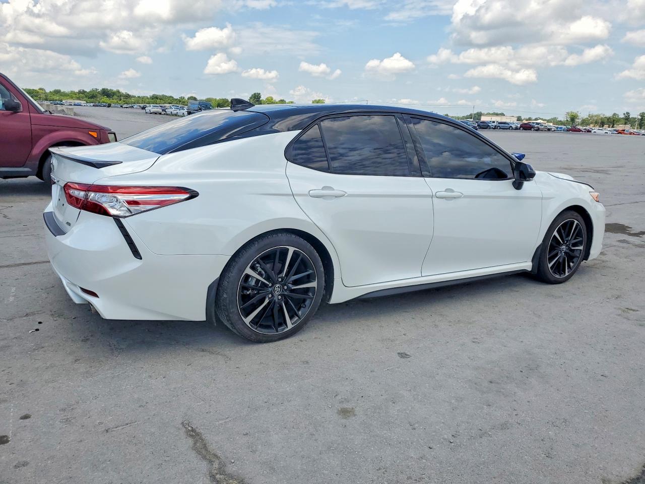 2020 TOYOTA CAMRY XSE — снимка 3