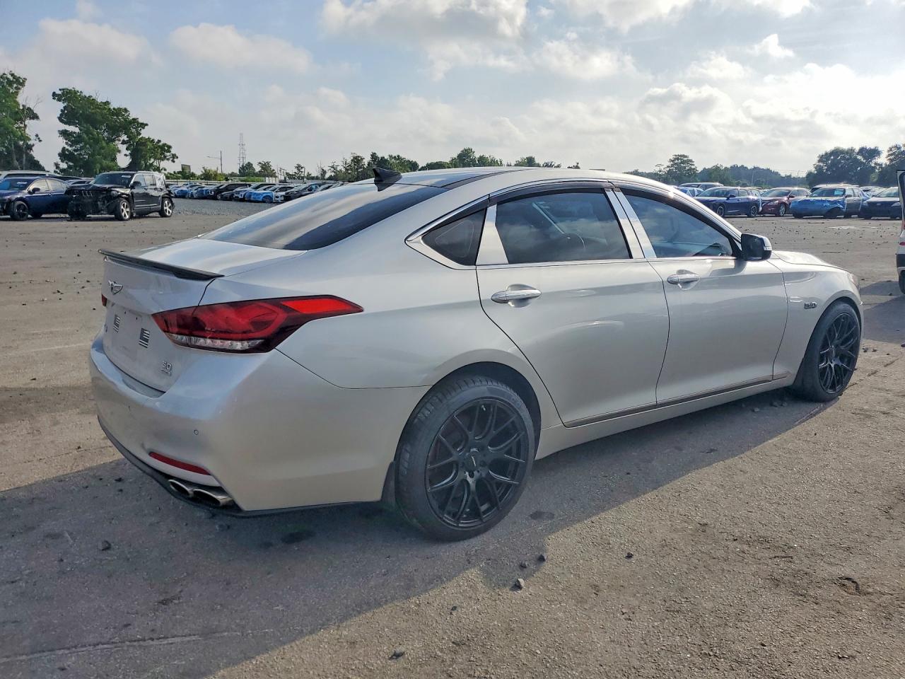 2015 HYUNDAI GENESIS 5.0L — снимка 3