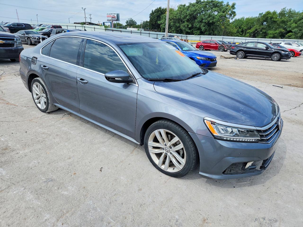2018 VOLKSWAGEN PASSAT SE — снимка 4