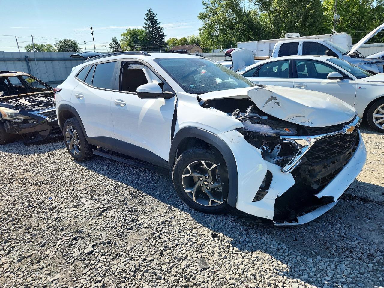 2025 CHEVROLET TRAX 1LT — снимка 4