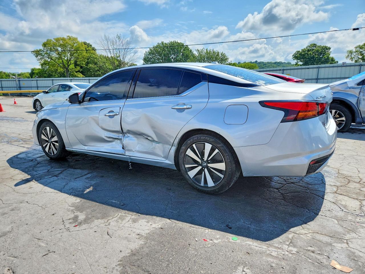 2019 NISSAN ALTIMA SL — снимка 2