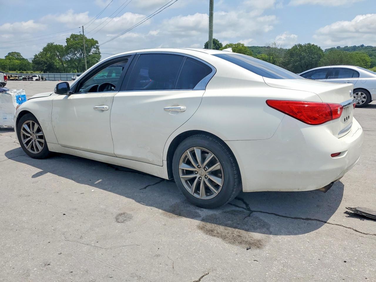2017 INFINITI CLA 250 — снимка 2