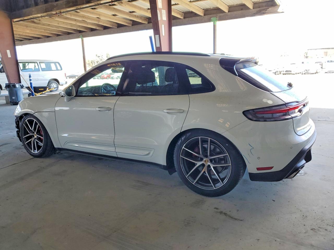2023 PORSCHE MACAN S — снимка 2