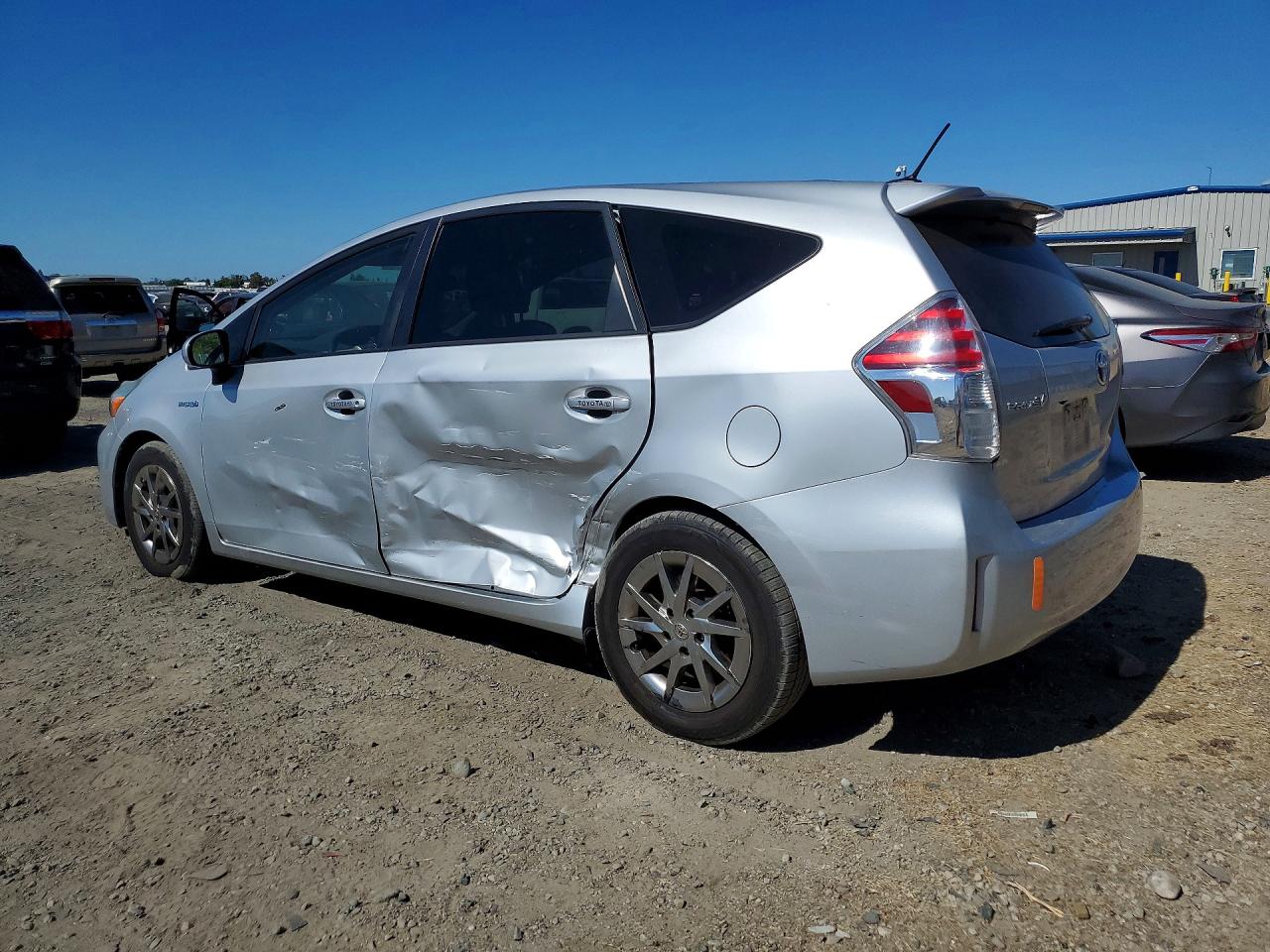 2015 TOYOTA PRIUS V FOUR — снимка 2